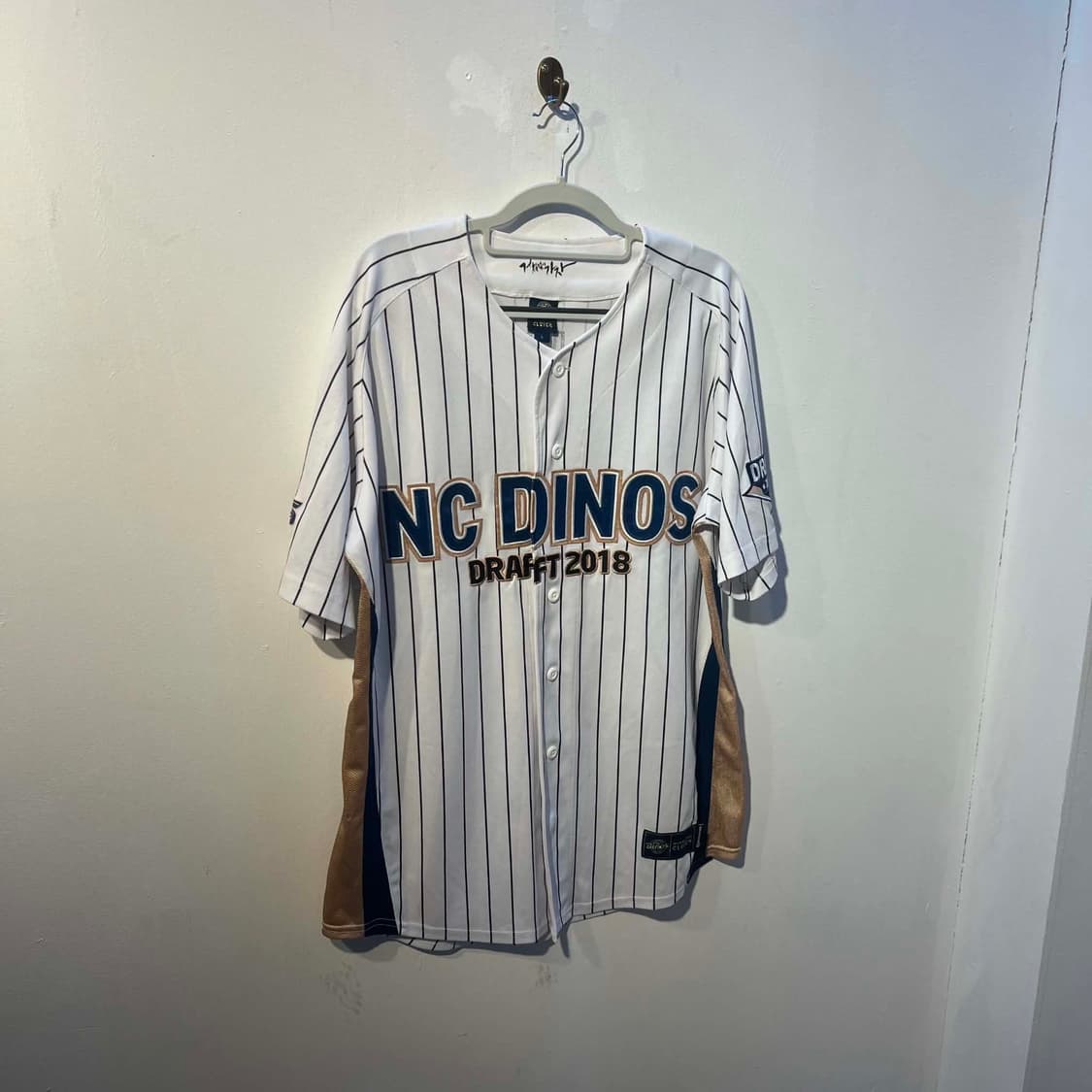 NC 다이노스 김시훈 사인 야구 유니폼 상품이미지3
