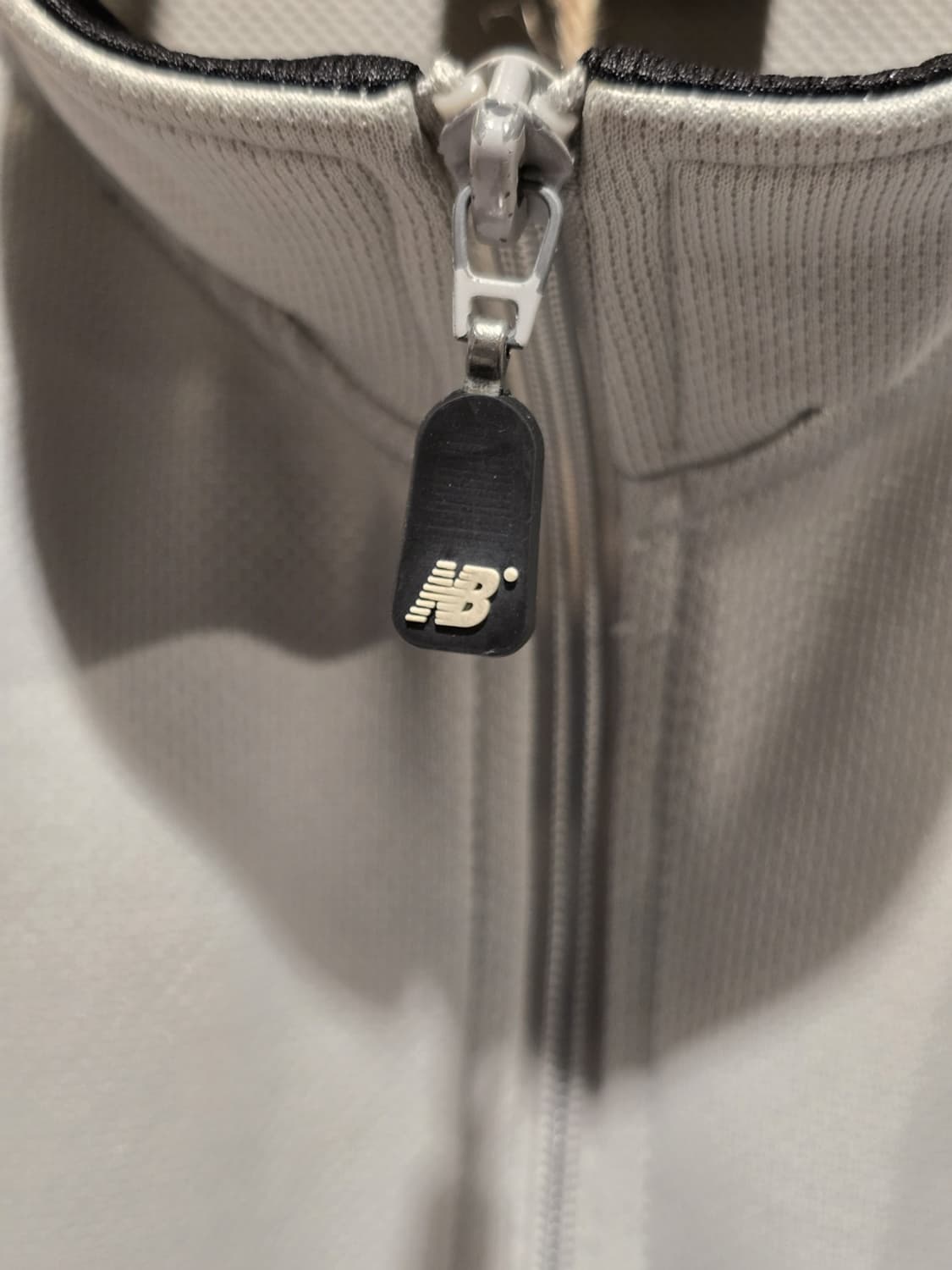 New Balance Raglan Sleeve Track Jacket 상품이미지2