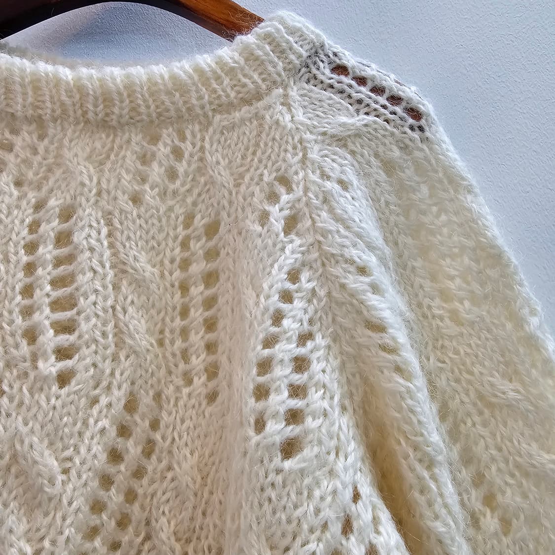 아이보리 아란니트 루즈핏 겨울 스웨터

 상품이미지3