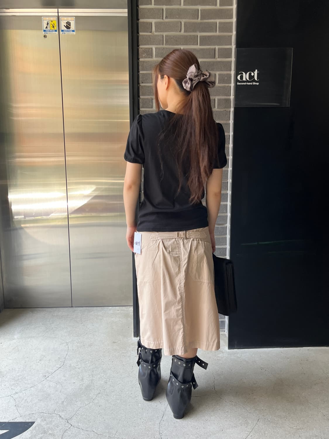 To be Chic 리본 탑 블랙 상품이미지7
