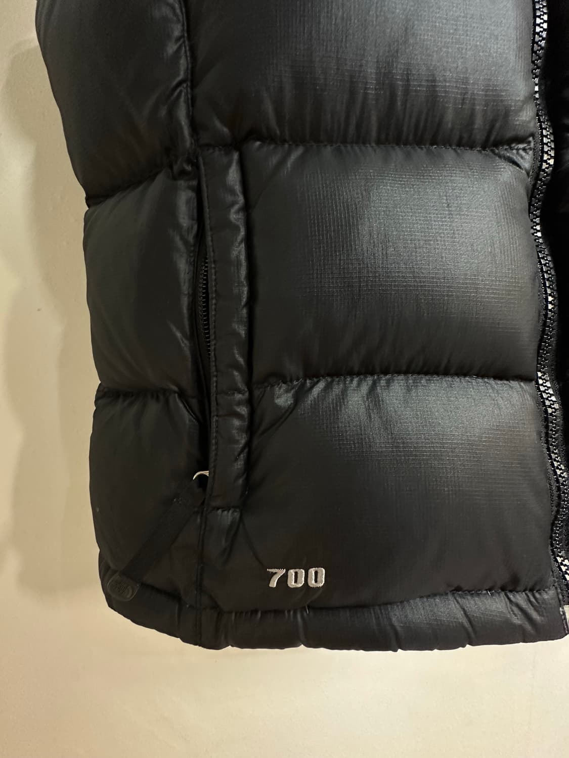 노스페이스 700 패딩 조끼 85 블랙 상품이미지3