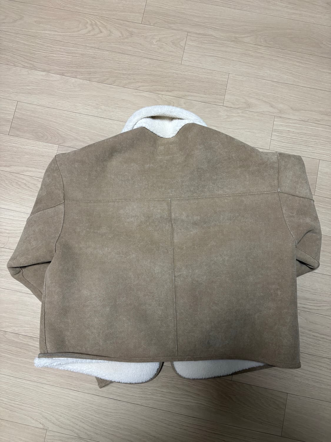 드파운드 리버시블 셔링 무스탕 상품이미지5