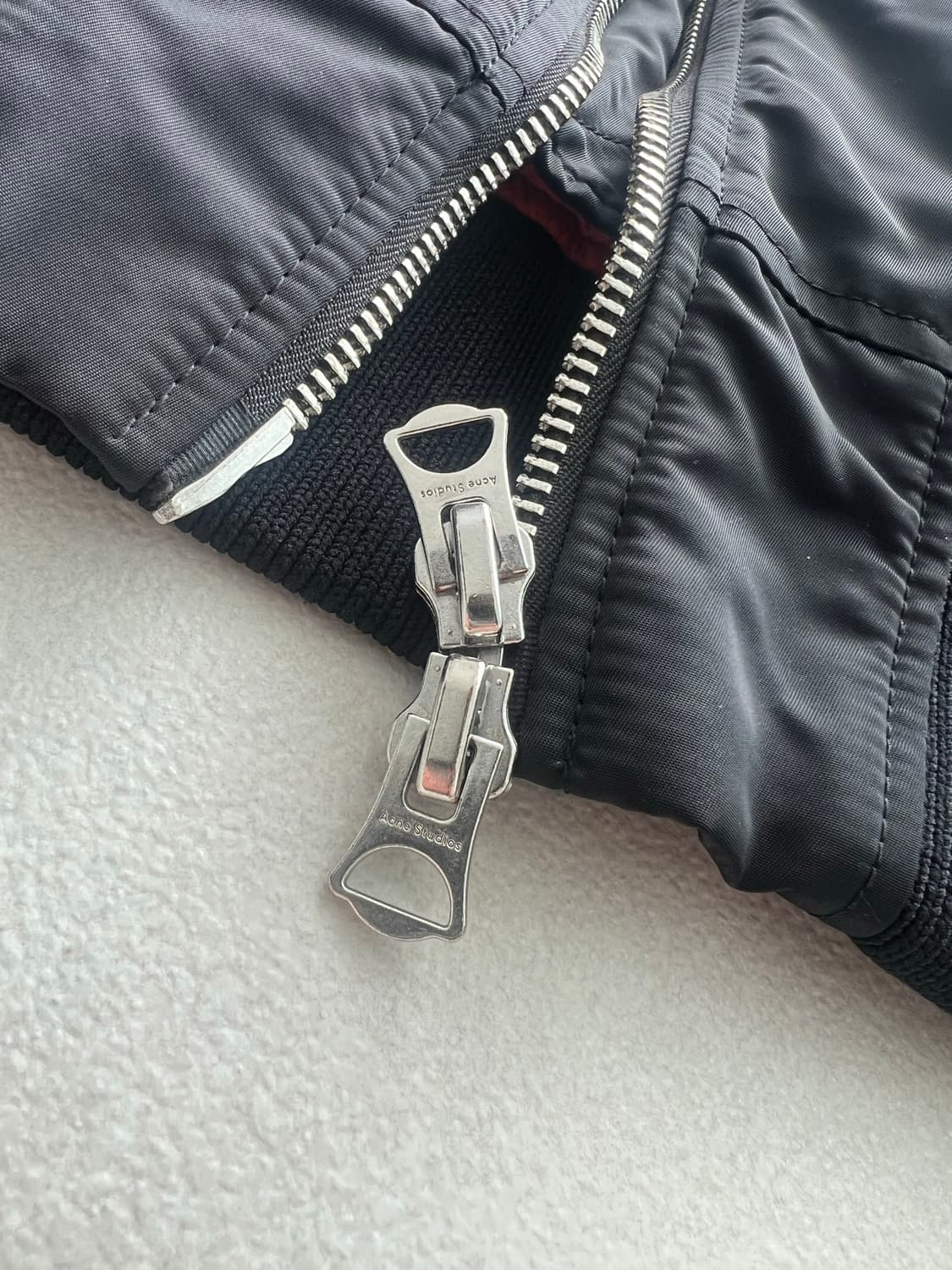 아크네 마키오 MA-1 자켓 블랙 46 상품이미지7