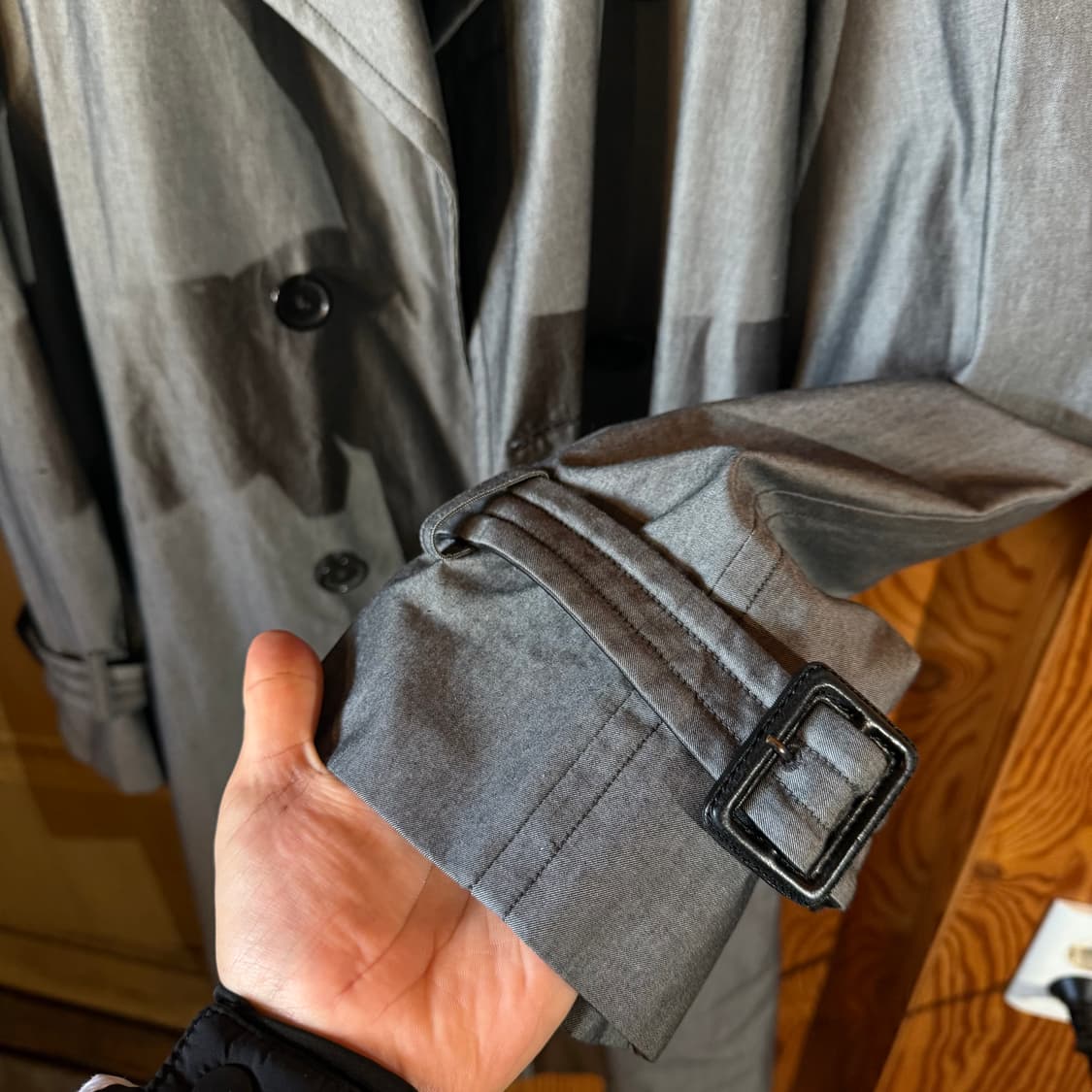 톰포드 그레이 트렌치 맥 코트 판매 합니다. 상품이미지7