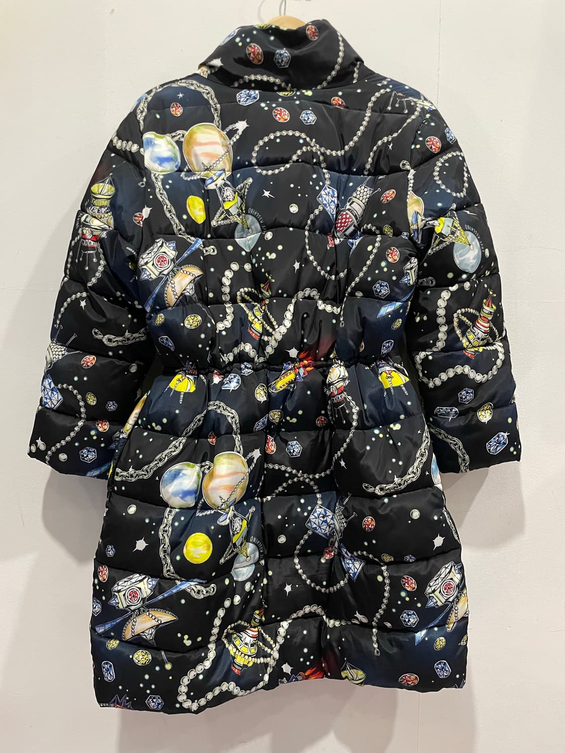 러브 모스키노 우주선 패턴 여성 패딩 XL 상품이미지2