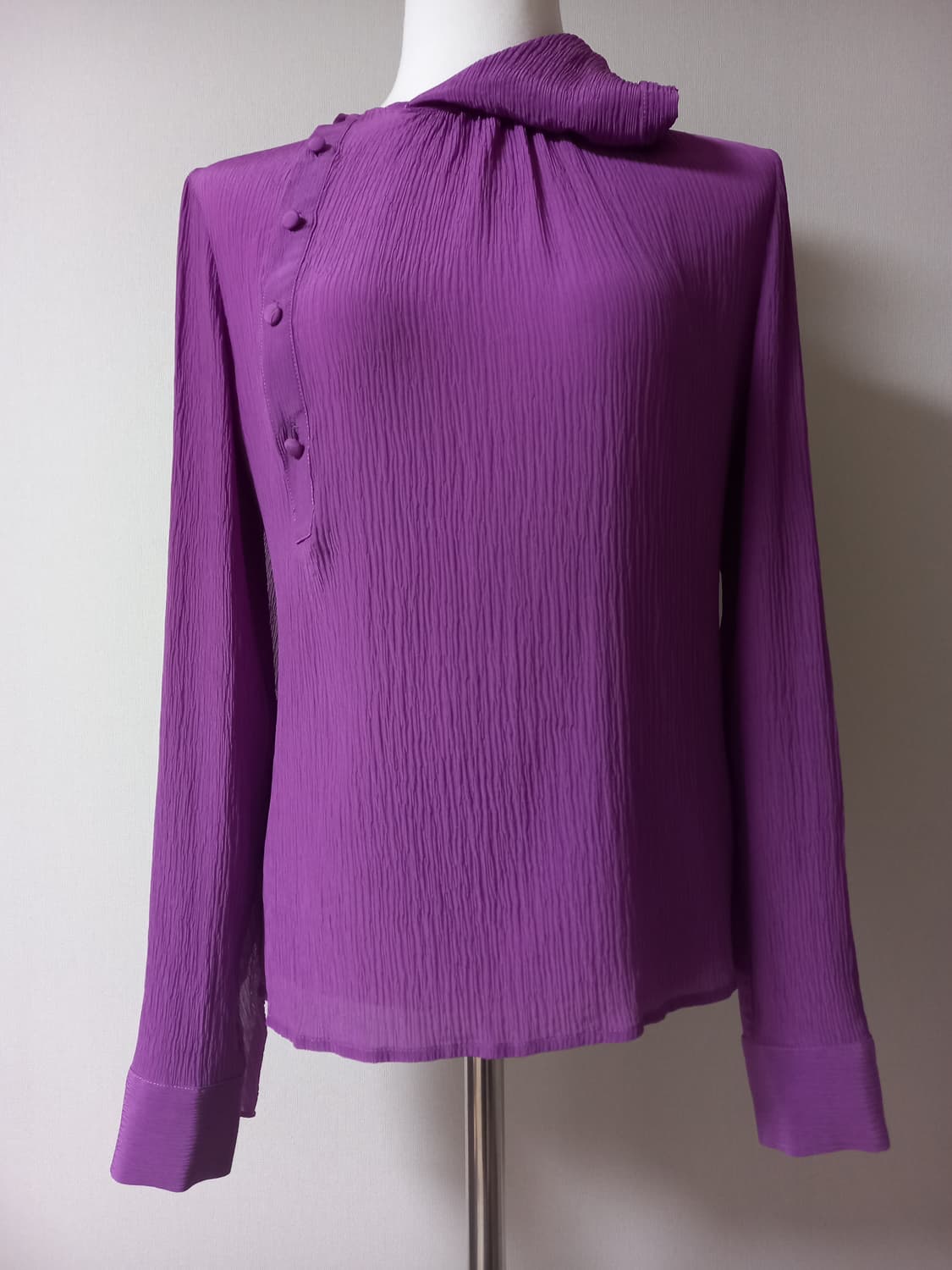 모조에스핀 실크100 블라우스 상품이미지4