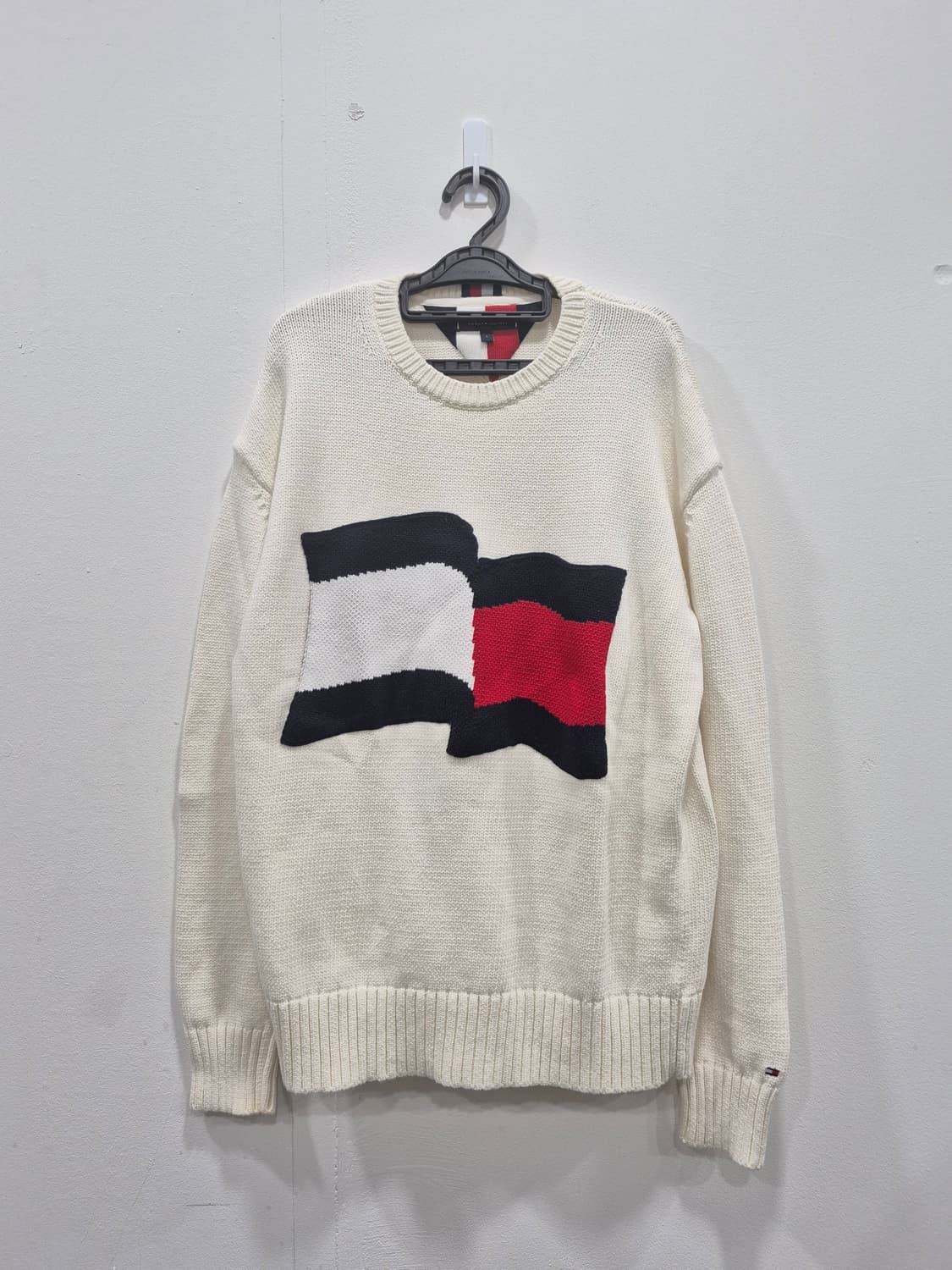 타미힐피거 니트 플래그 빅로고 포인트  울 스웨터 아이보리 남성 100 상품이미지1