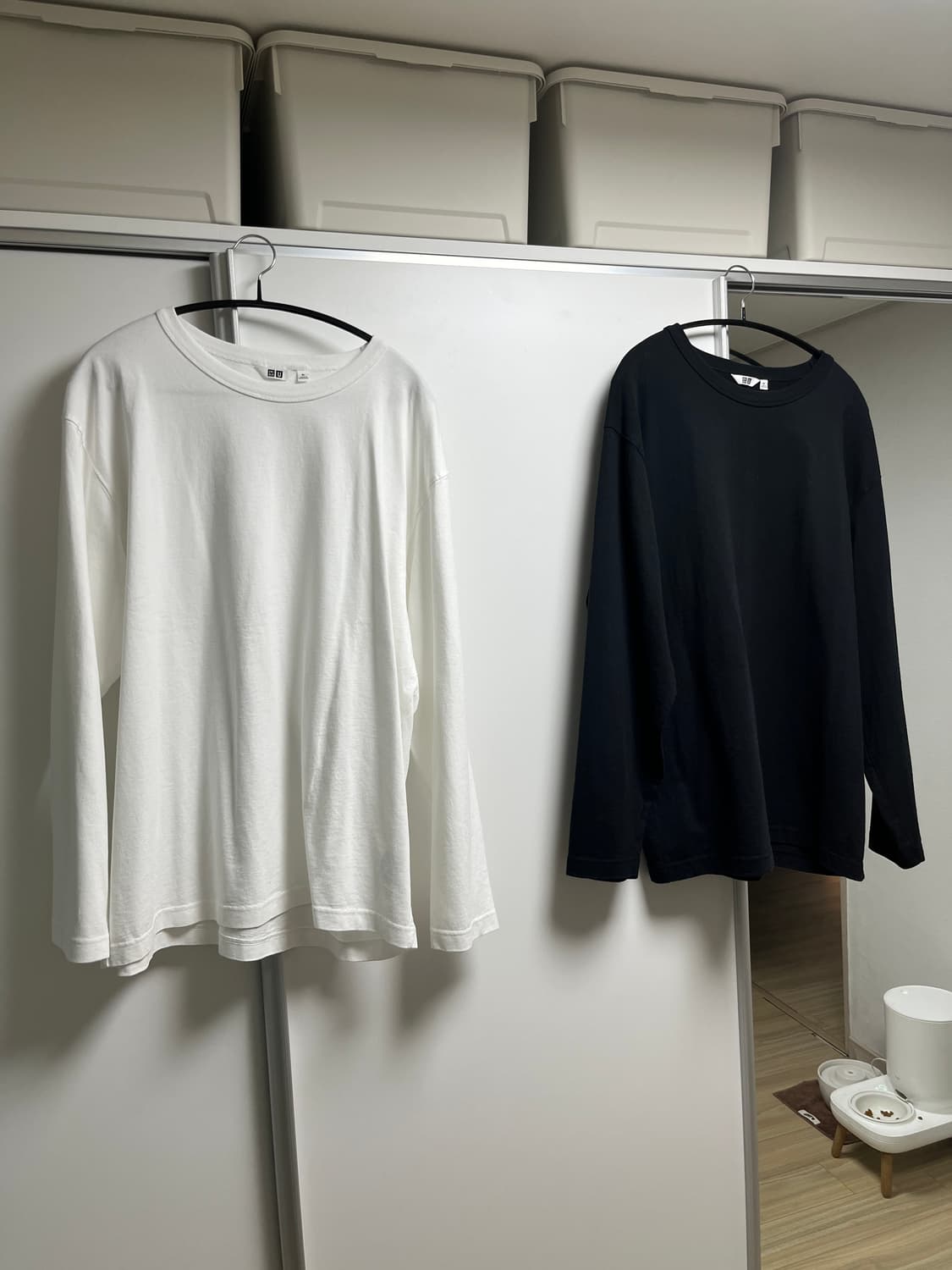 유니클로 u 워시코튼크루넥T 긴팔 블랙 화이트 일괄 상품이미지1