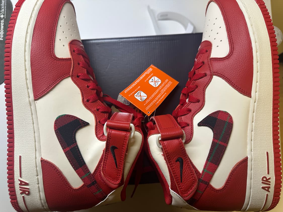 나이키 에어포스1 유니버시티 레드 앤 페일 아이보리  상품이미지2