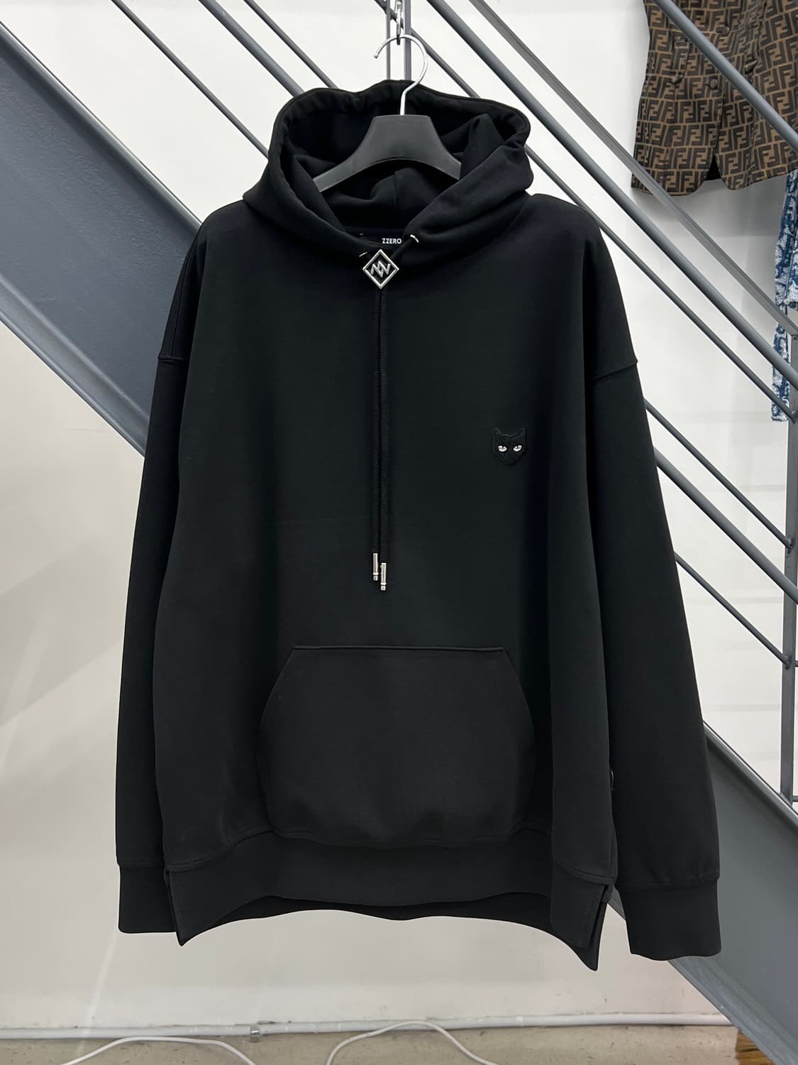 송지오 지제로 팬서 스트링 후드티셔츠 상품이미지1