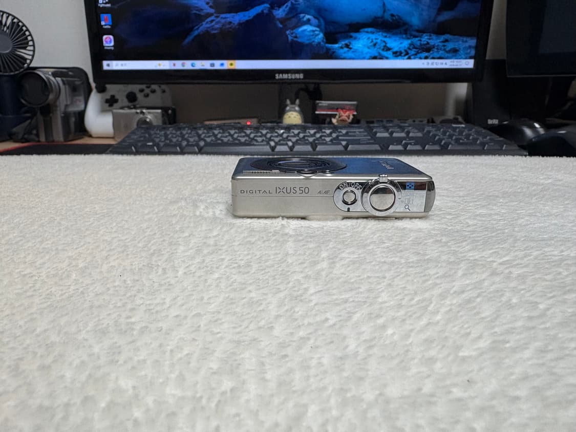 📸💖✨ 완전 깜찍 감성 폭발… 아이유 디카 익서스 50 등장 💕📸 상품이미지7