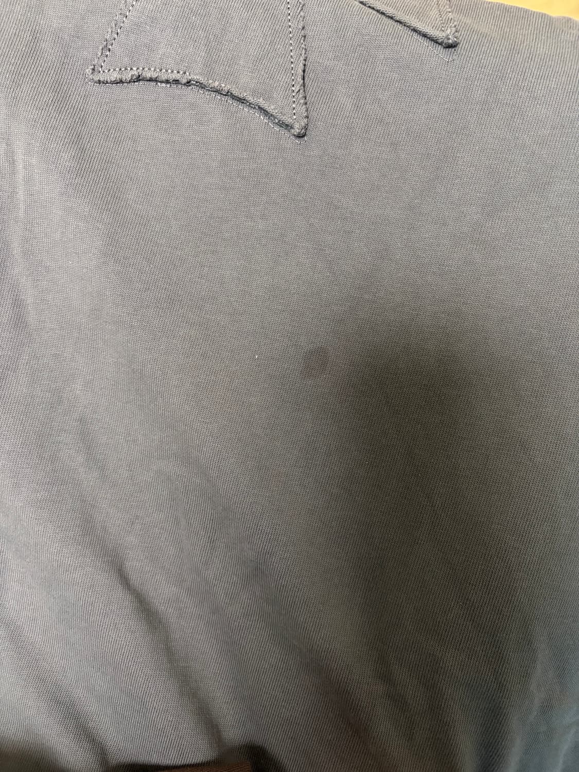 아르반 크로스 아플리케 디스트로이드 롱슬리브 페이드 그레이 3사이즈 상품이미지4