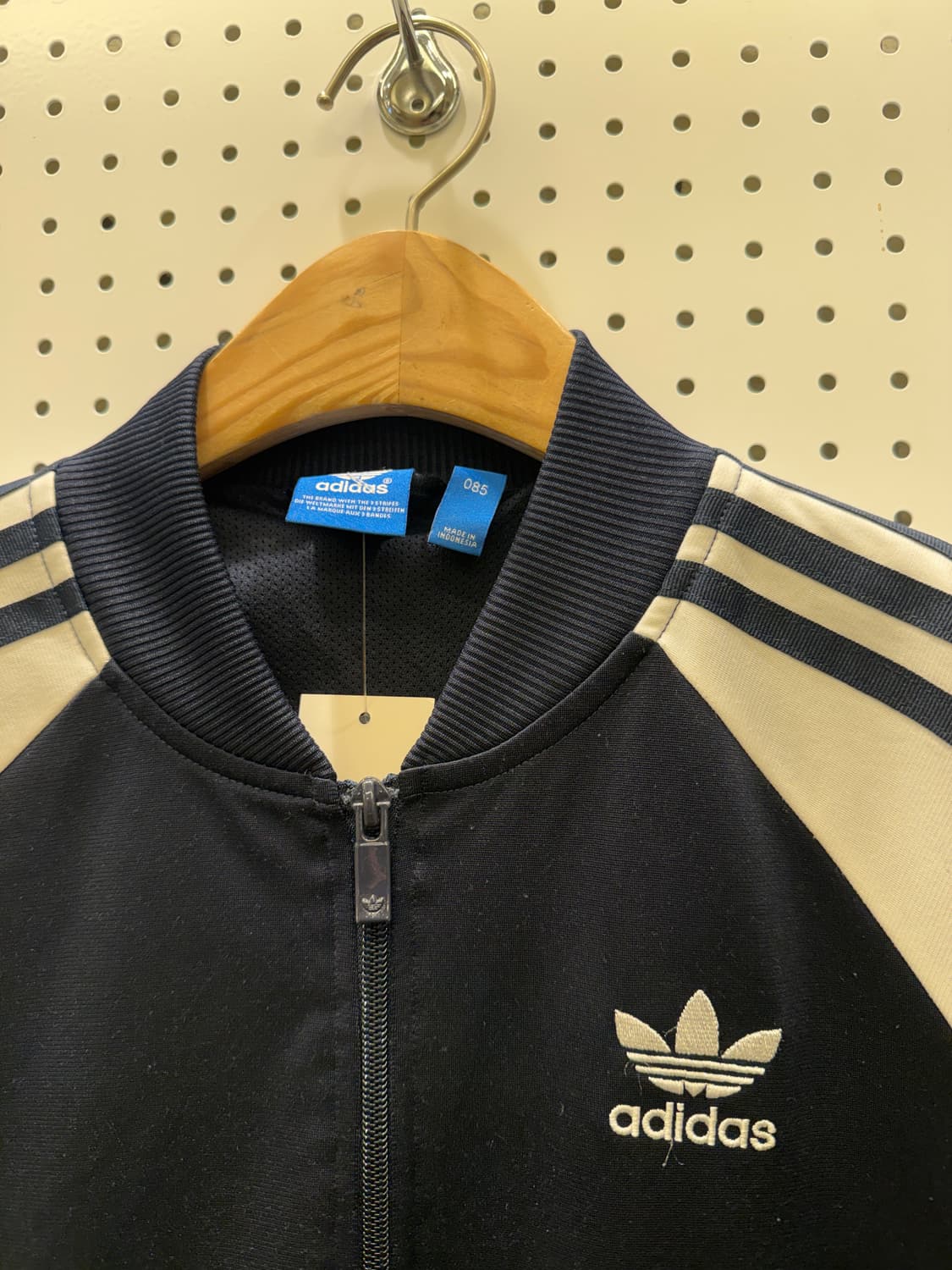 아디다스 레오파드 트레포일 빅로고 크롭 트랙탑 져지 U119 상품이미지5