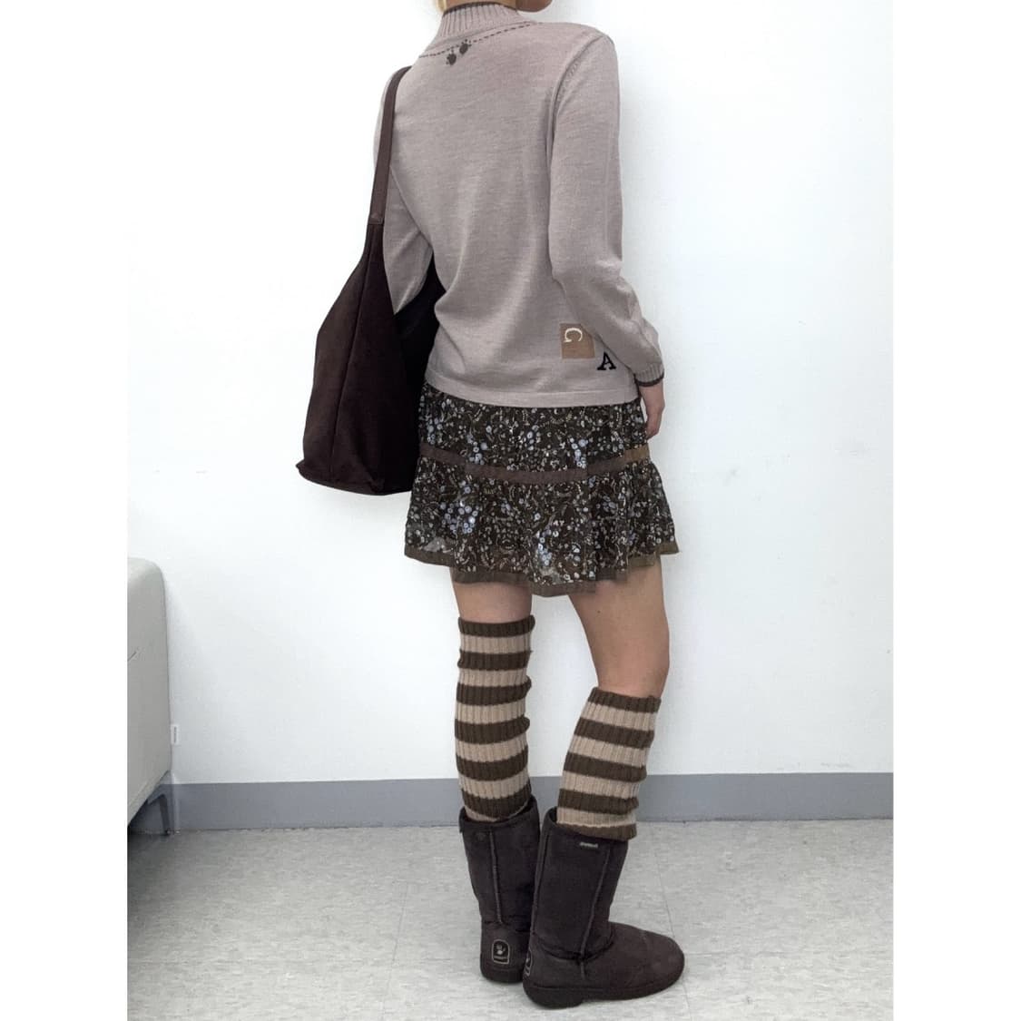 빈티지 울100% 브라운 니트 상품이미지3