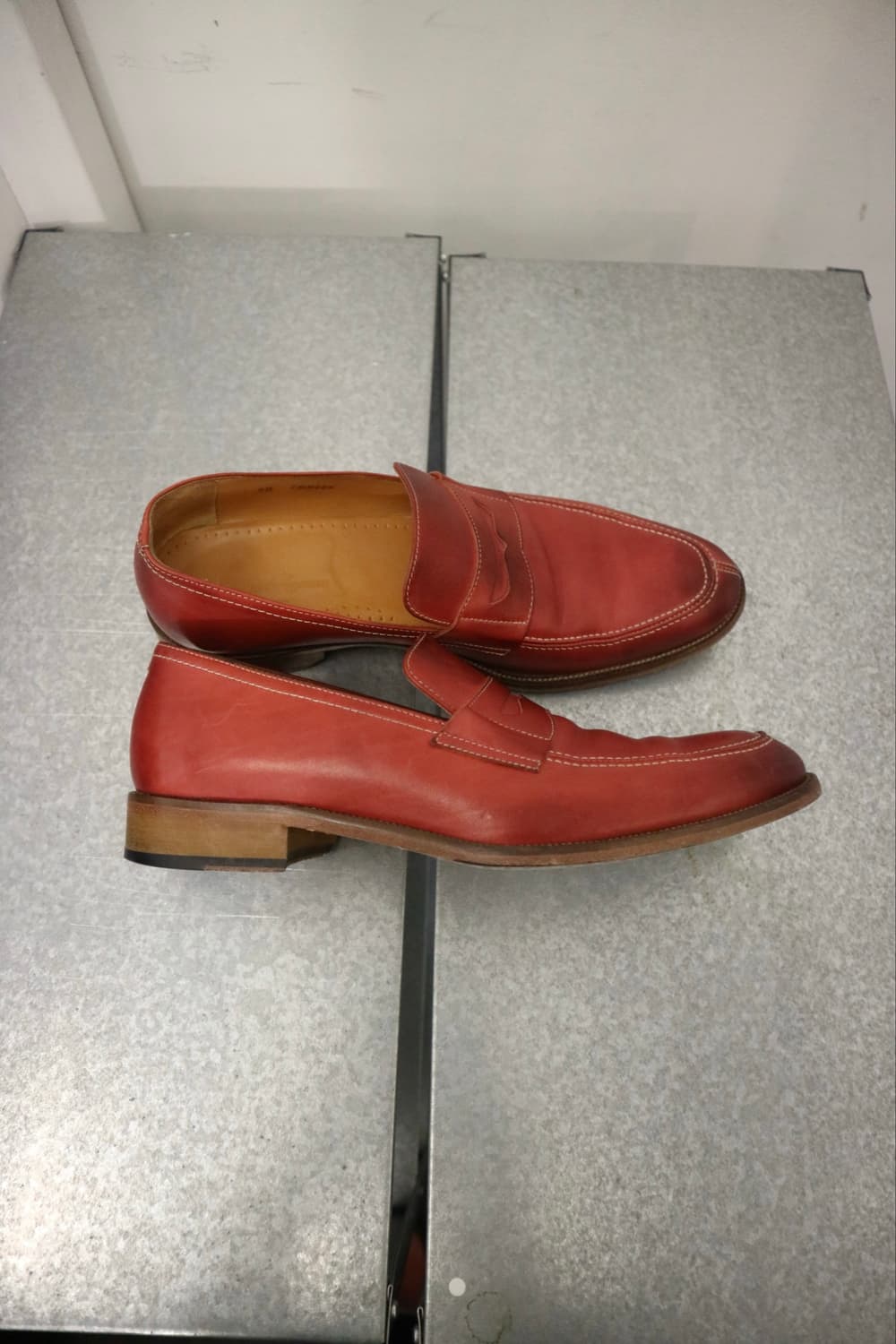Saks Fitfh Avenue red loafers 상품이미지2