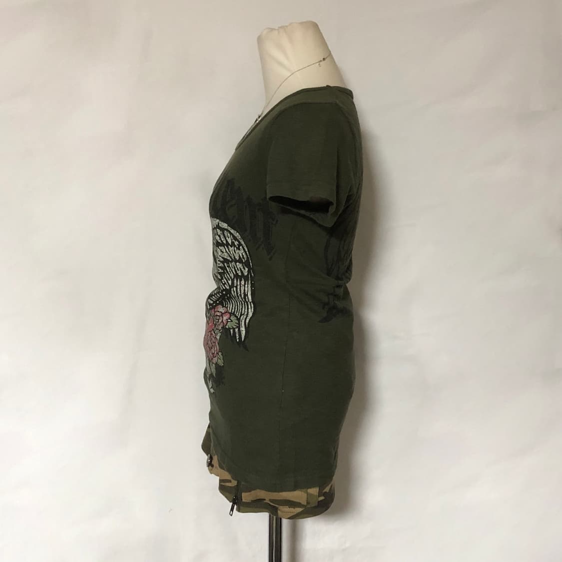 스컬 날개 펑크 레터링 티셔츠 카키 상품이미지7