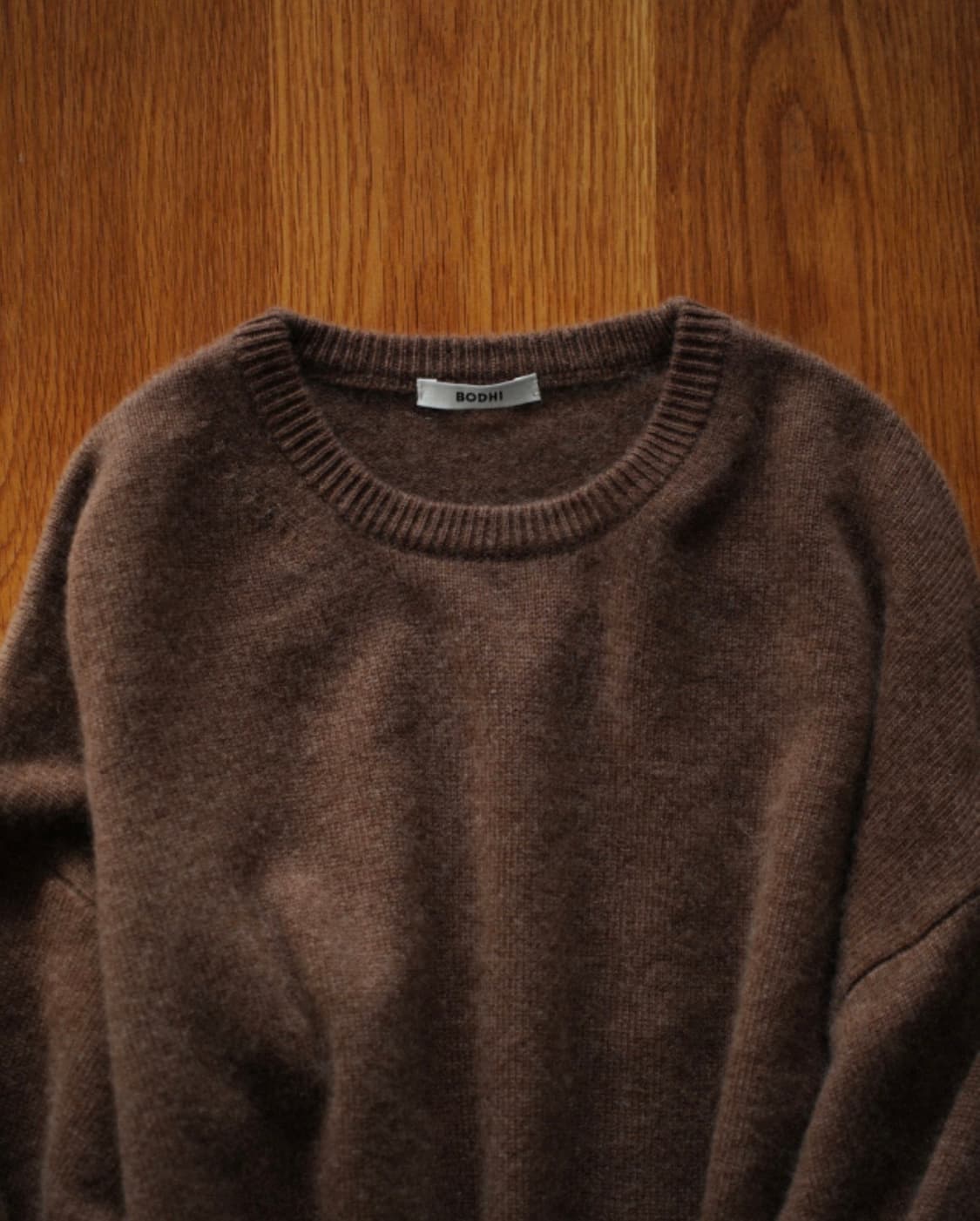 [새상품] 25aw 보디 캐시미어 클래식 크루 카키베이지 1 상품이미지1