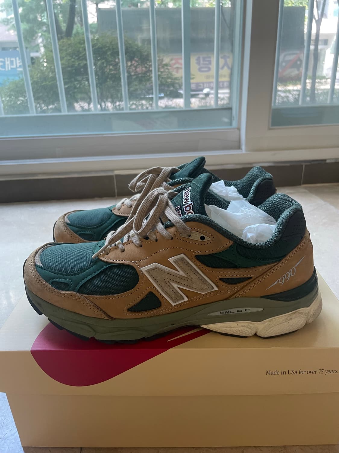 뉴발란스 990v3 그린 상품이미지1