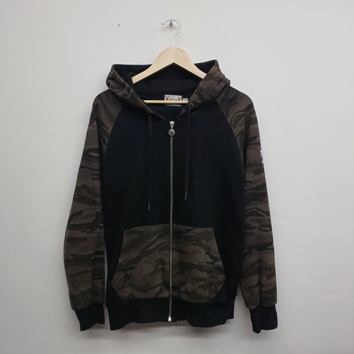 몽클레어 감마블루 카모 후드 집업 L 상품이미지1