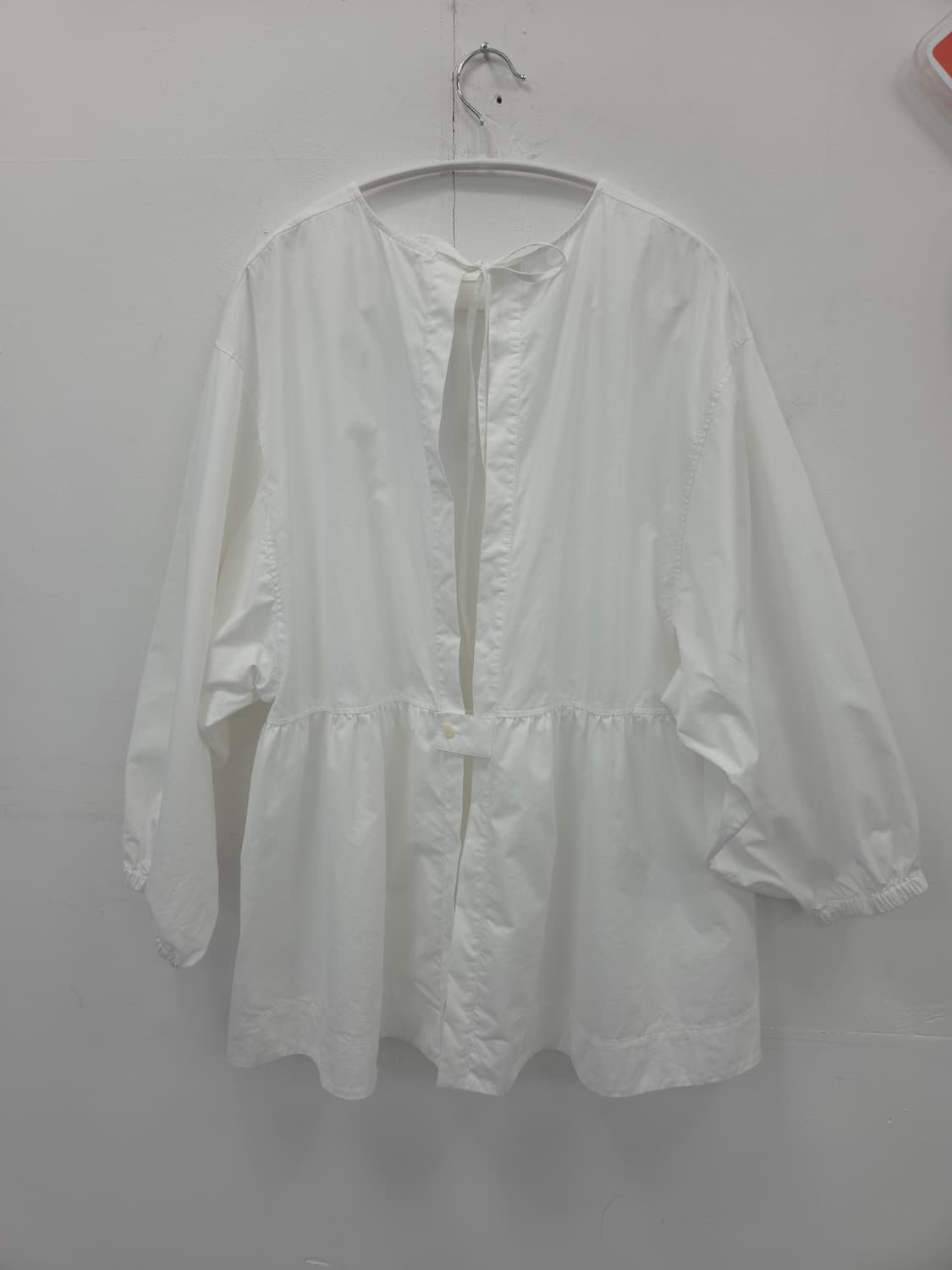 42 [새상품]COS 어드저스터블 튜닉 블라우스 화이트 상품이미지4