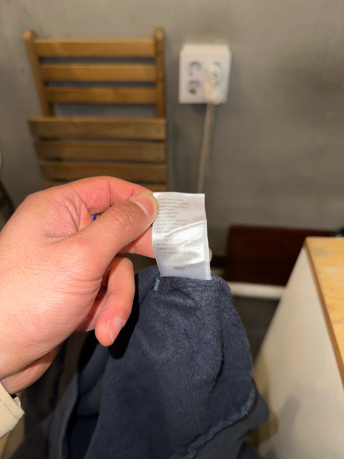 Kanye West 2019 Jesus is King sweat 상품이미지10