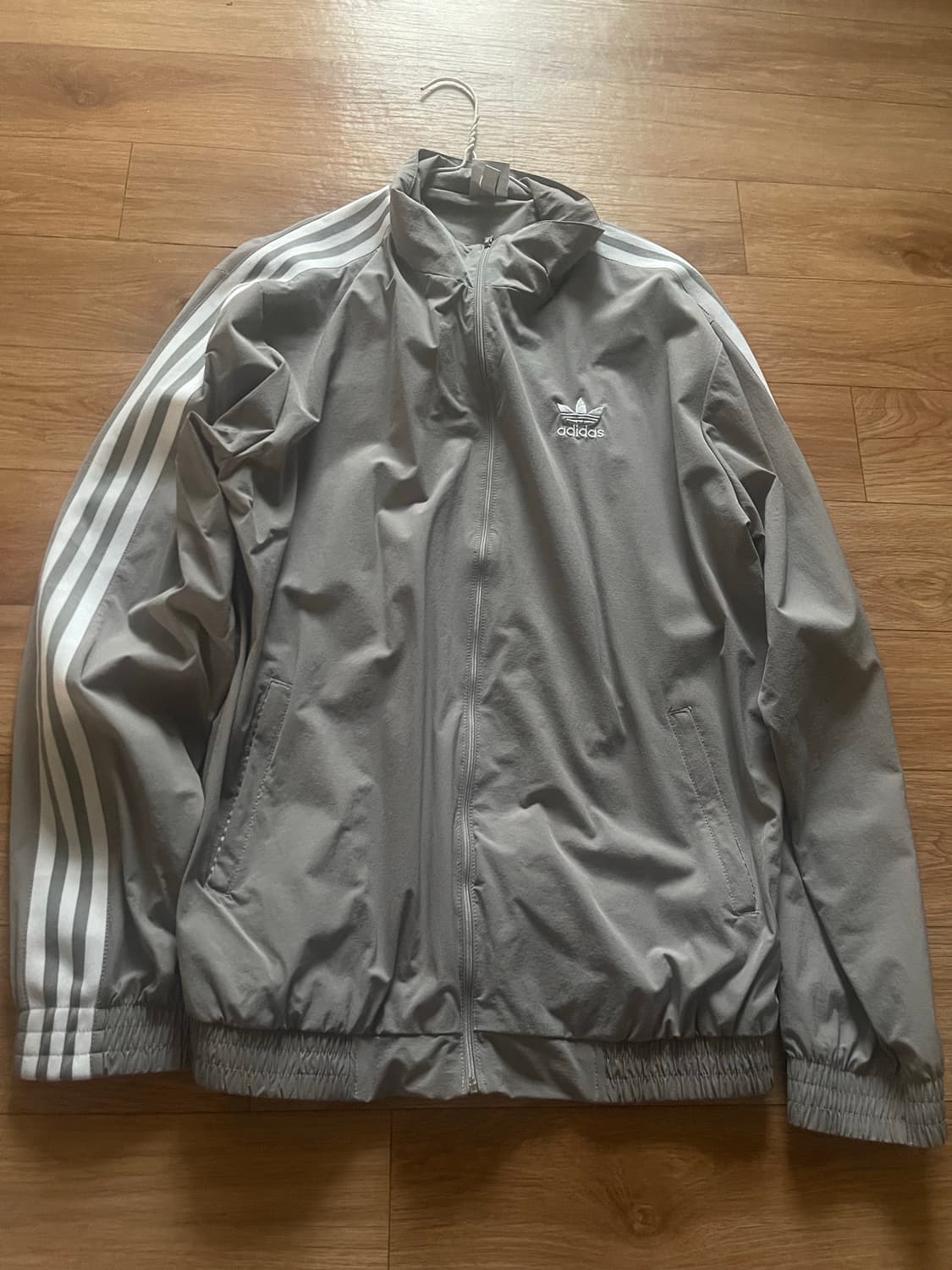 아디다스 그레이 바람막이 상품이미지2