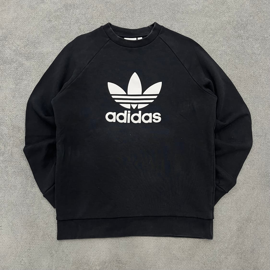 L 아디다스 트레포일 블랙 맨투맨 상품이미지1