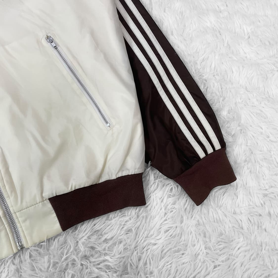 아디다스 불꽃 로고 크림 브라운 배색 트랙 자켓 대장급 상품이미지4