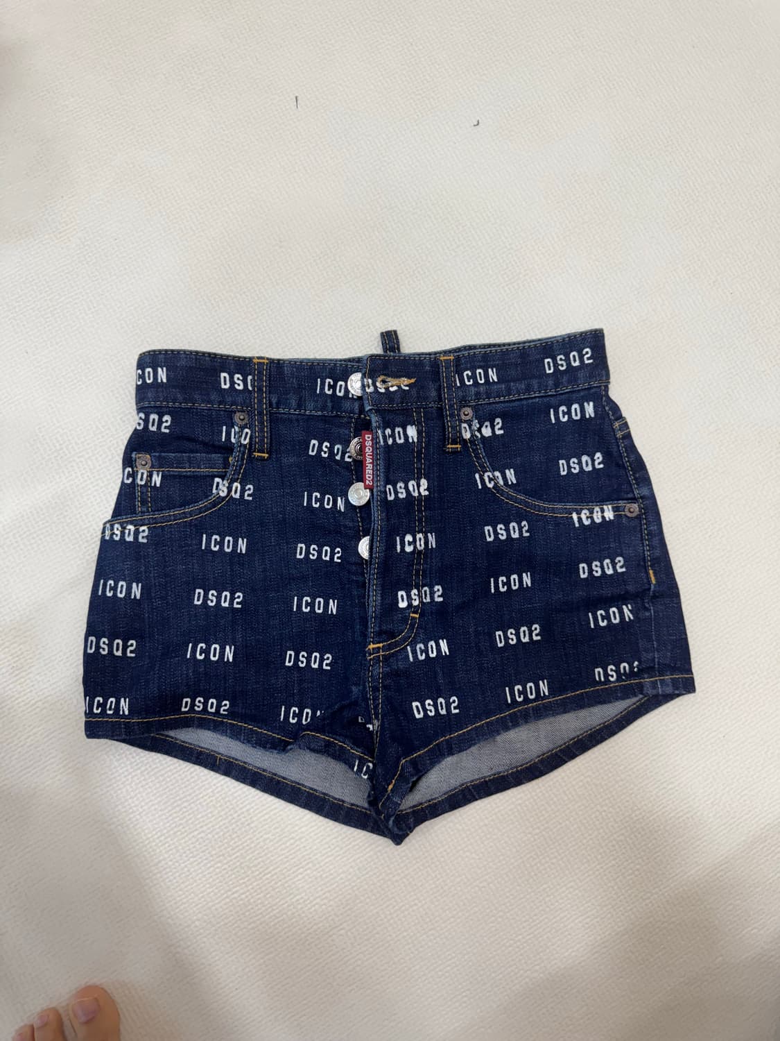 디스퀘어드2 상품이미지1