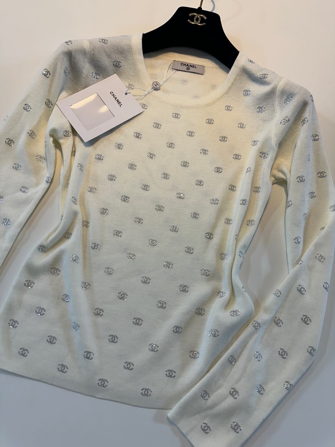 (새상품)샤넬보석니트 상품이미지4