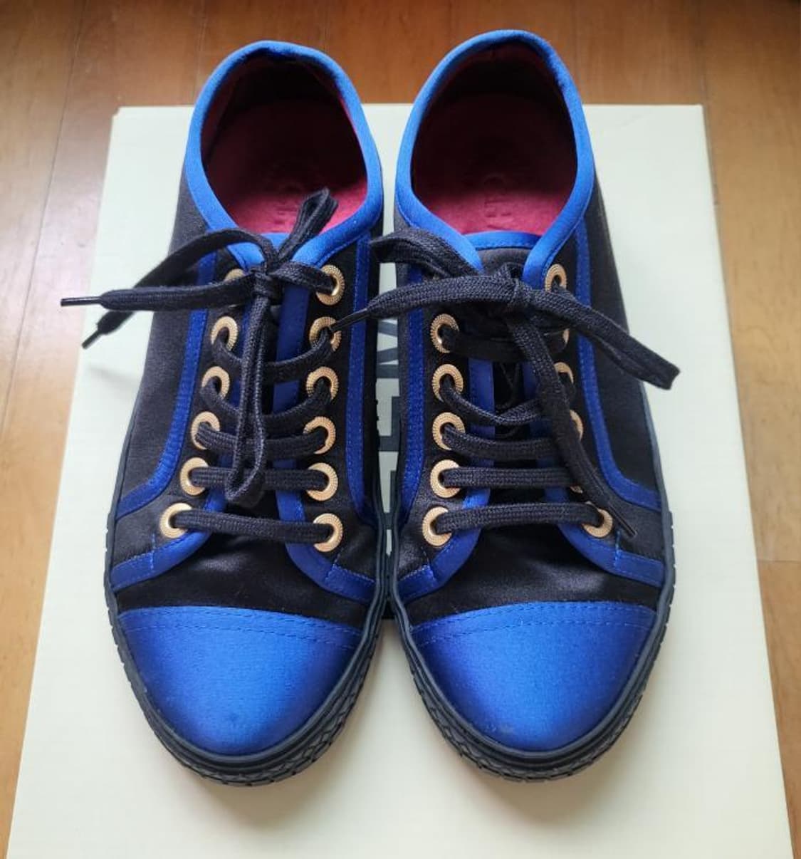 샤넬 새틴 스니커즈운동화 상품이미지1