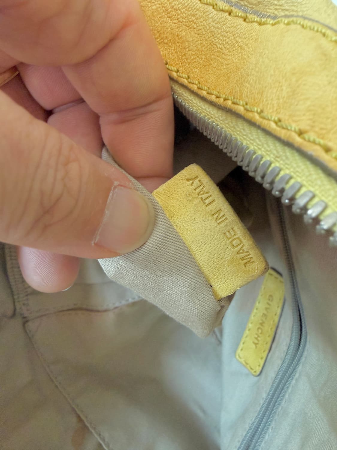 지방시(GIVENCHY) 레더 토트백(ITALY, 숄더 가능) 상품이미지9