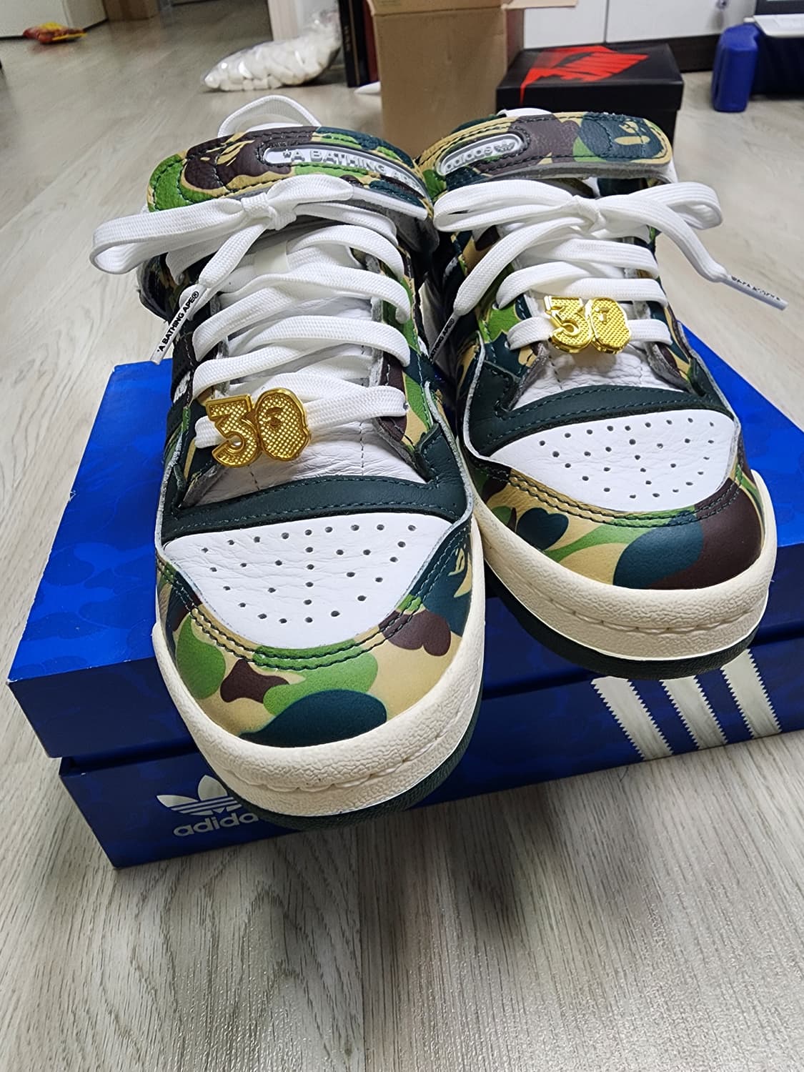 아디다스 x 베이프 포럼 84 로우 그린 카모 상품이미지7