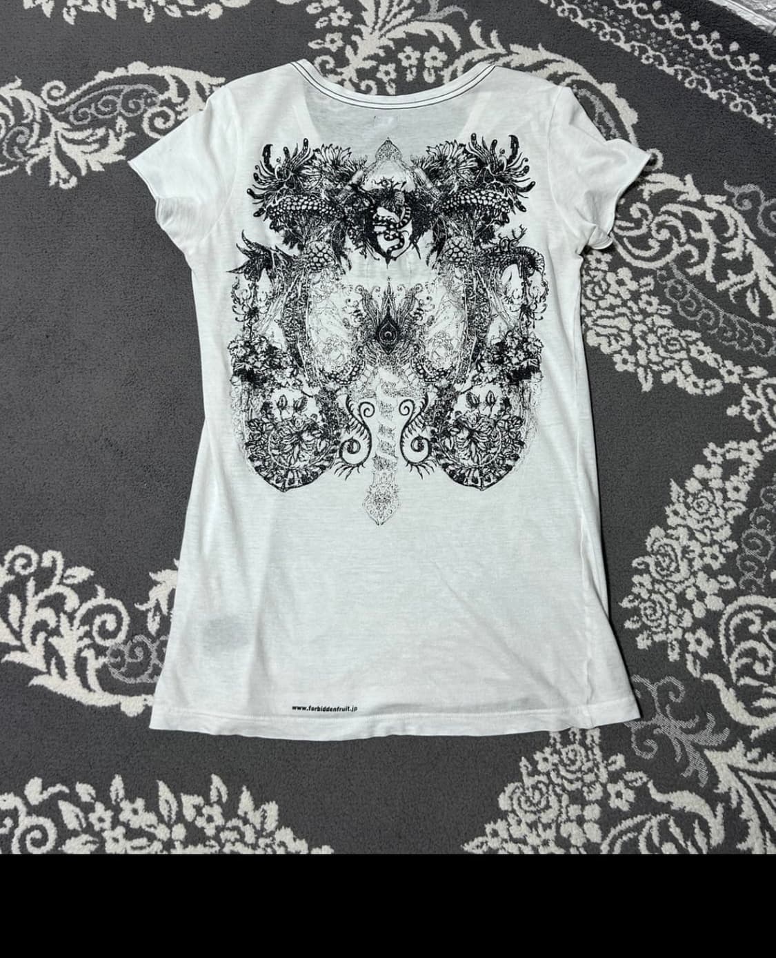 LGB Forbidden Fruit Graphic Tee 상품이미지1