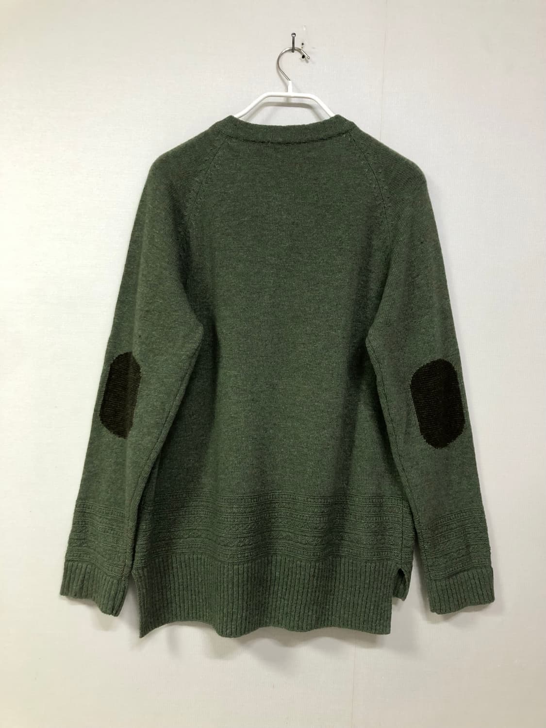 어나더오피스 남성 메리노 울혼방 엘보우패치 라운드넥 가디건 _ 그린 상품이미지6