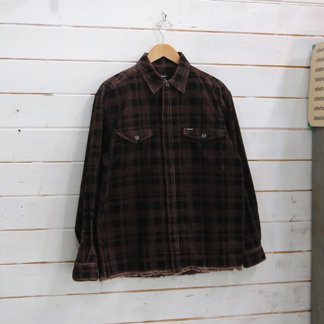 (착용컷) airwalk 체크 코듀로이 집업 자켓 (남성용 100) 상품이미지1