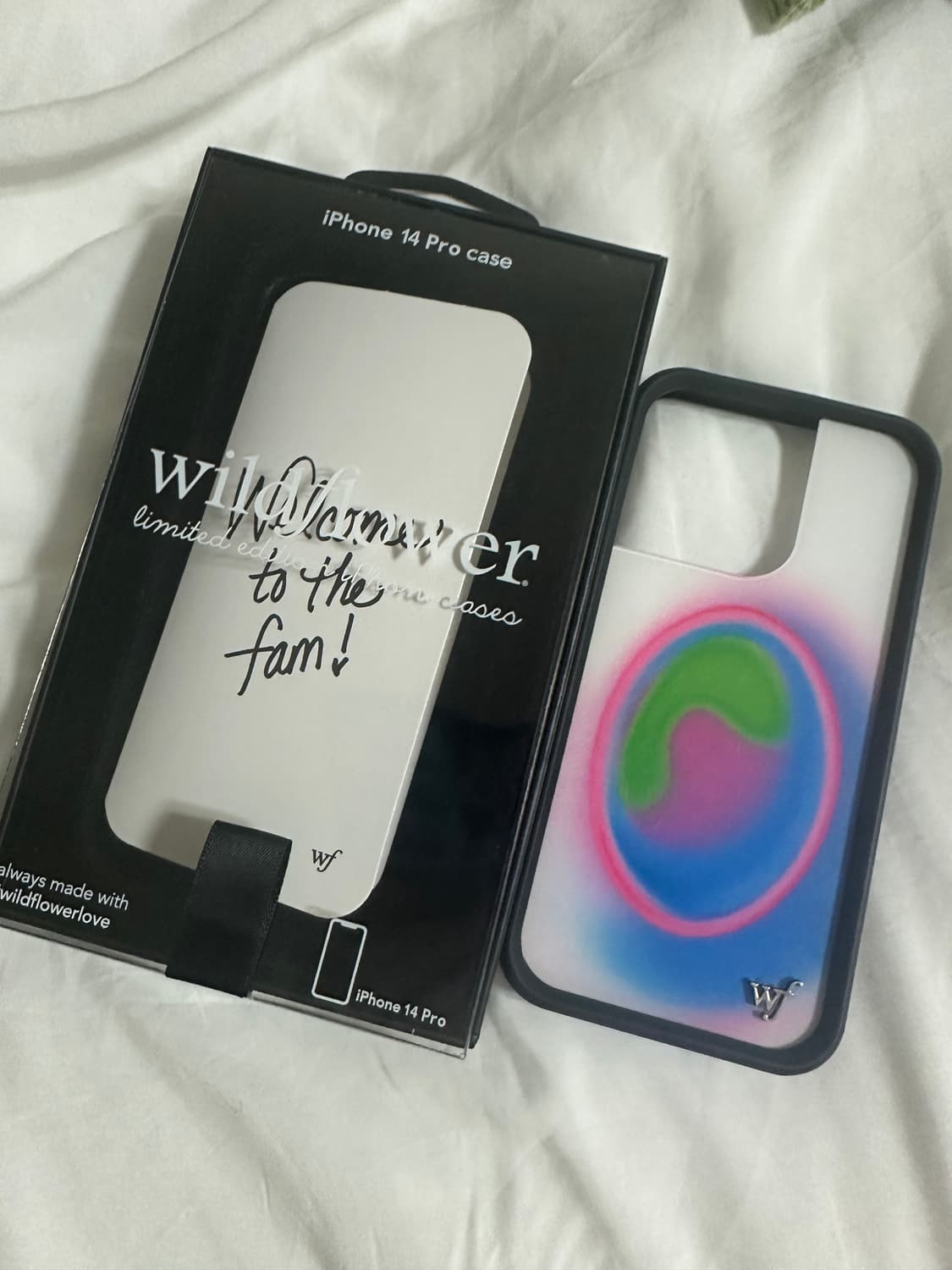 와일드플라워 아이폰 14pro 케이스 상품이미지1