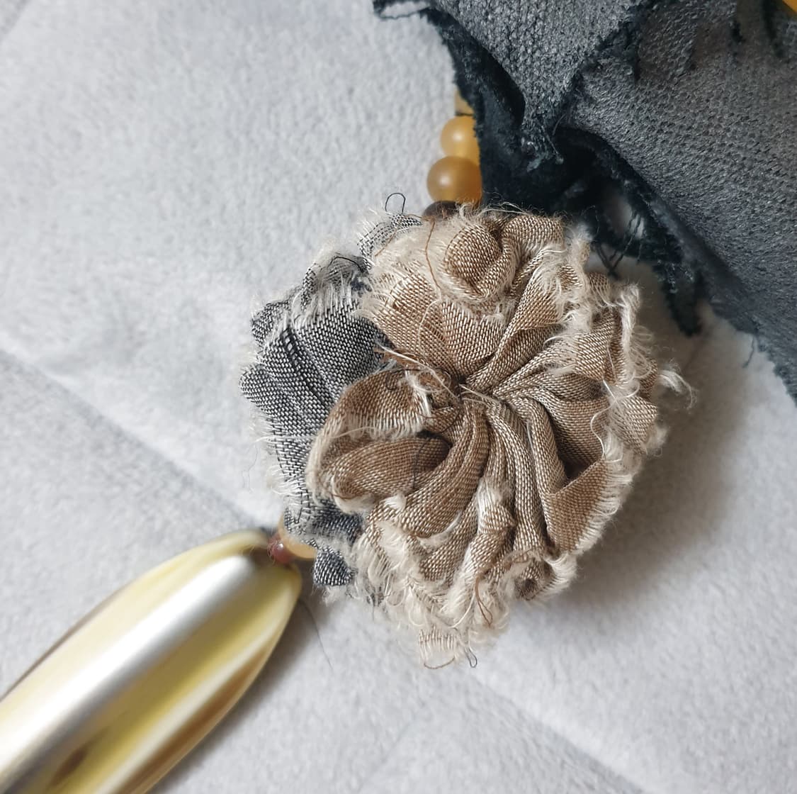 MARNI 마르니 쉬폰실크플라워 우드비즈 아크릴 조형장식 체인 목걸이 상품이미지7