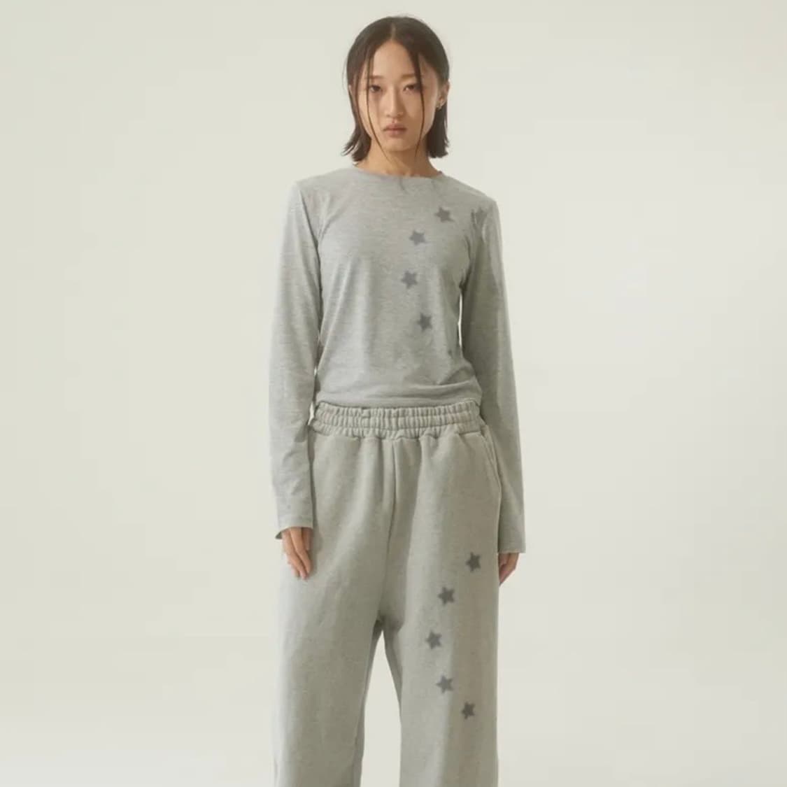 류영 하프 서클 스타 롱슬리브 그레이  상품이미지2