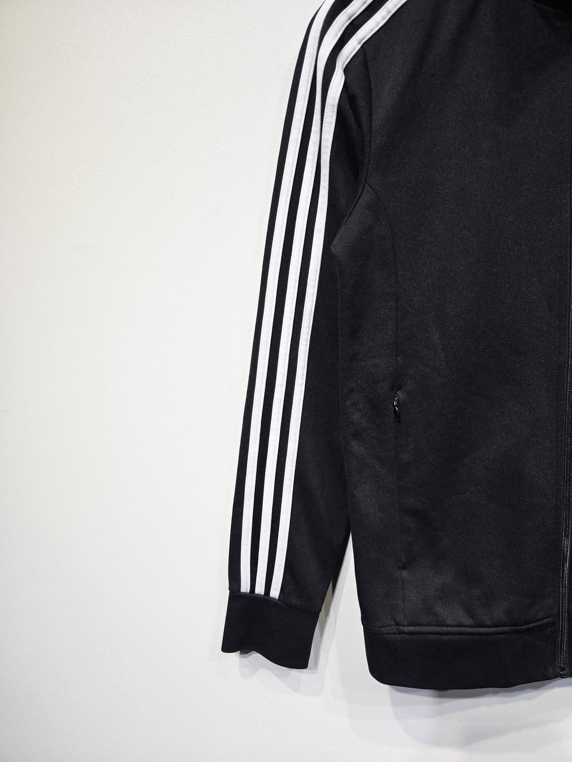 아디다스 유로파 트랙탑 져지 블랙 상품이미지4