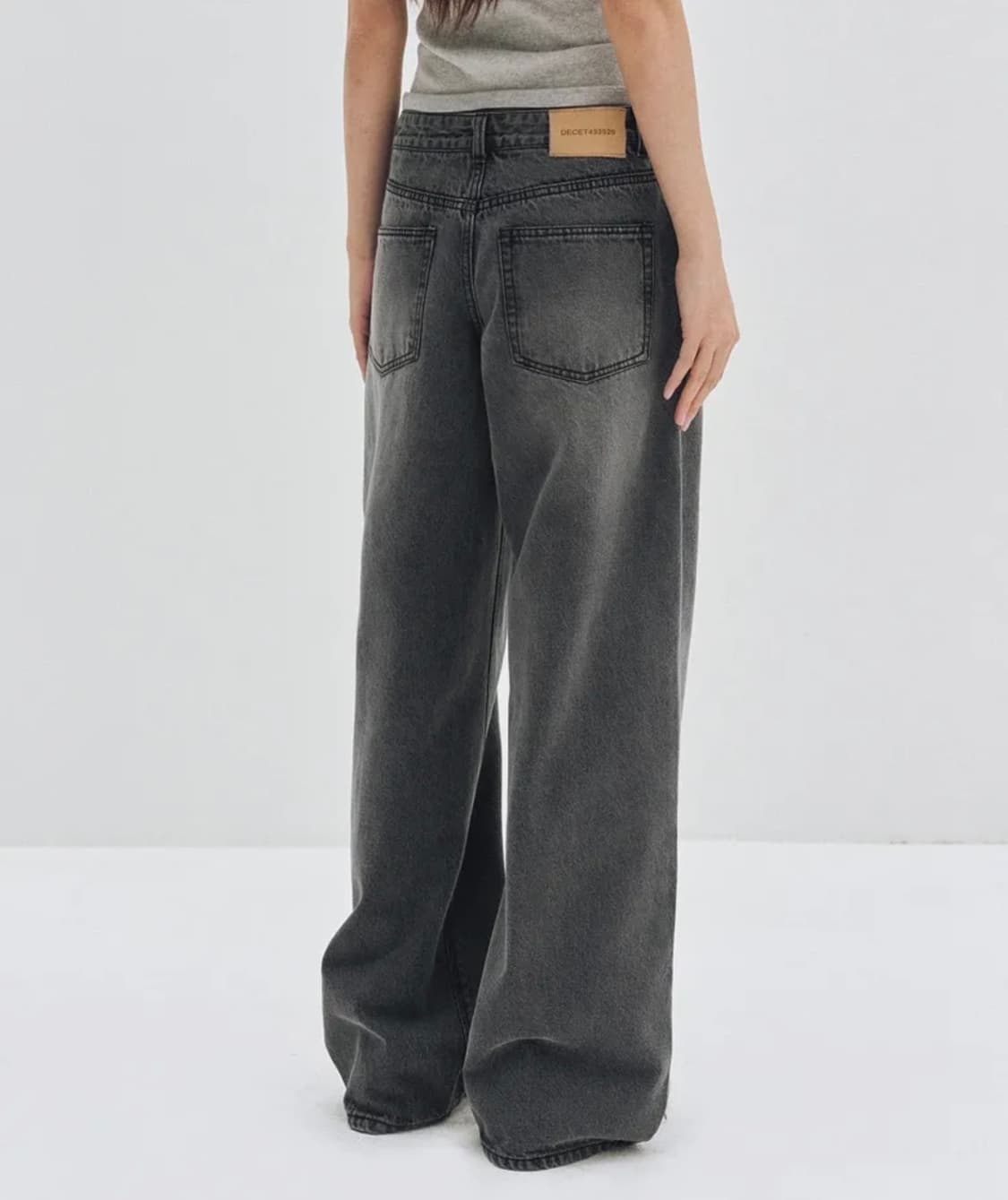 Signature Low Rise Wide Jeans S 상품이미지4