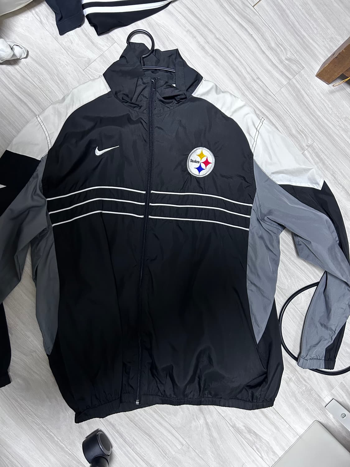 나이키 바람막이 상품이미지1