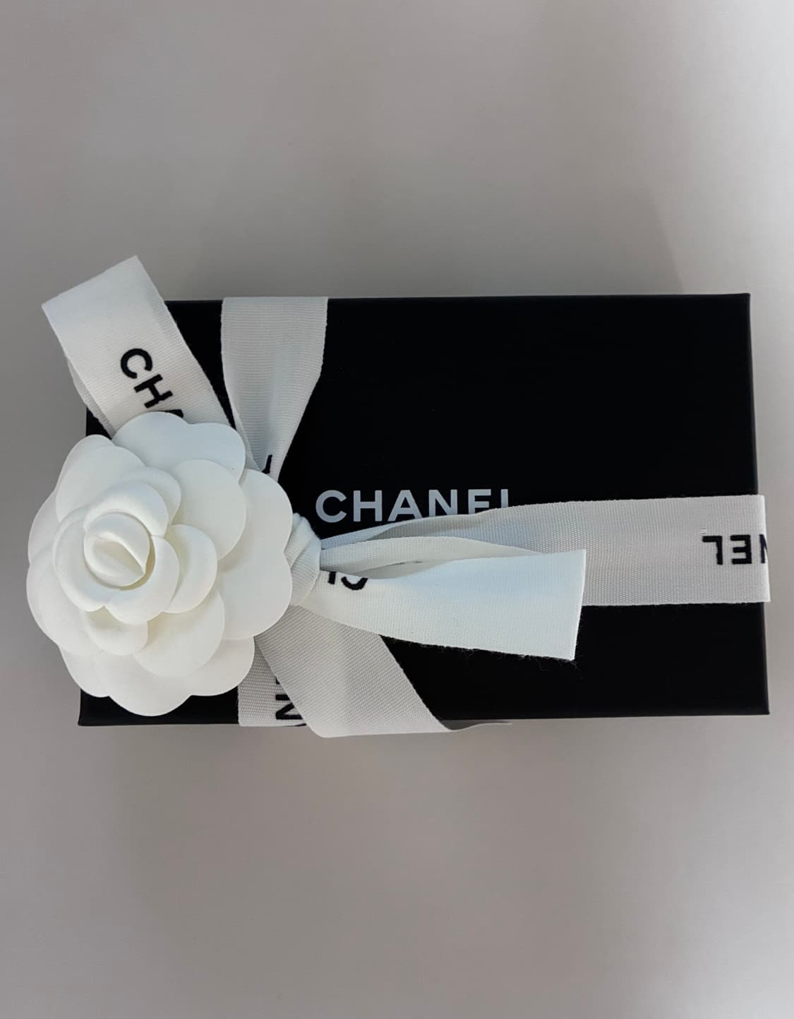 샤넬 클래식 카드 홀더 화이트 상품이미지5