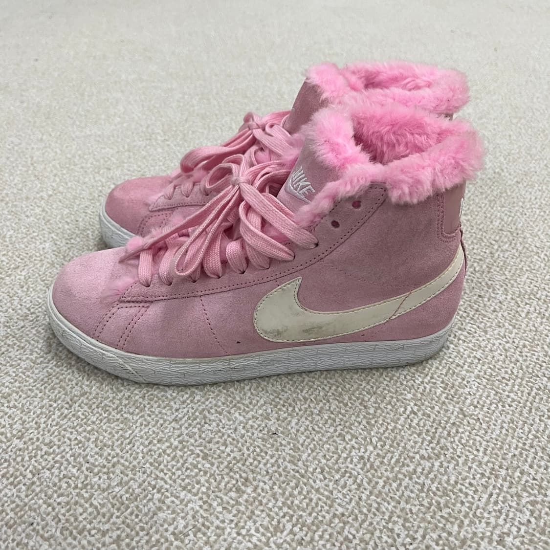 235 나이키 스웨이드 블레이져 하이탑 0202M2 상품이미지2