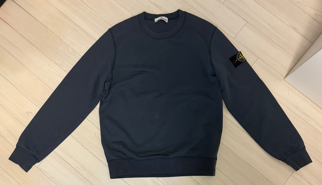 스톤아일랜드 네이비 맨투맨 상품이미지1