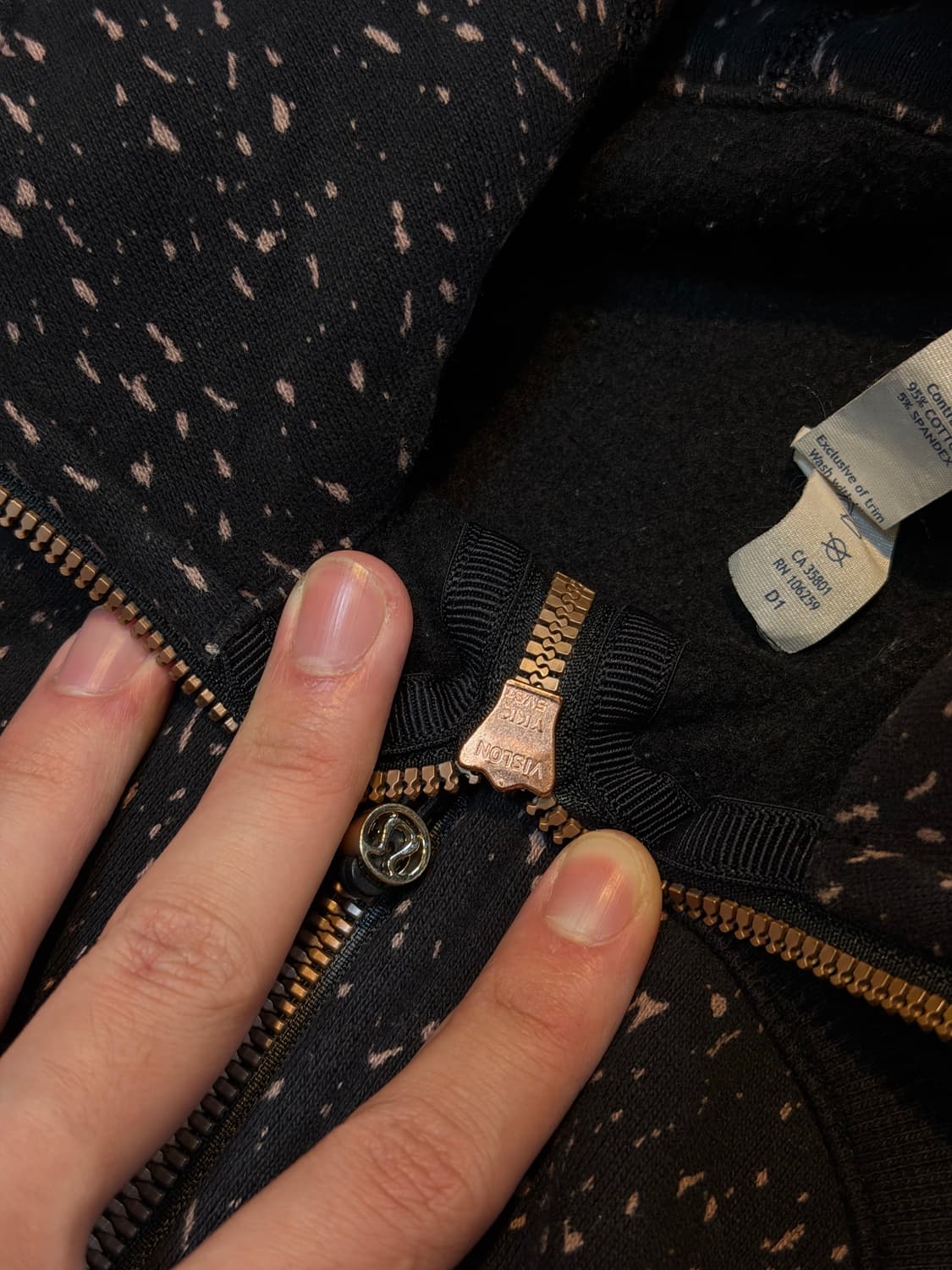 희귀) 룰루레몬 해외판 스쿠바 블리치드 후드집업 블랙 상품이미지3