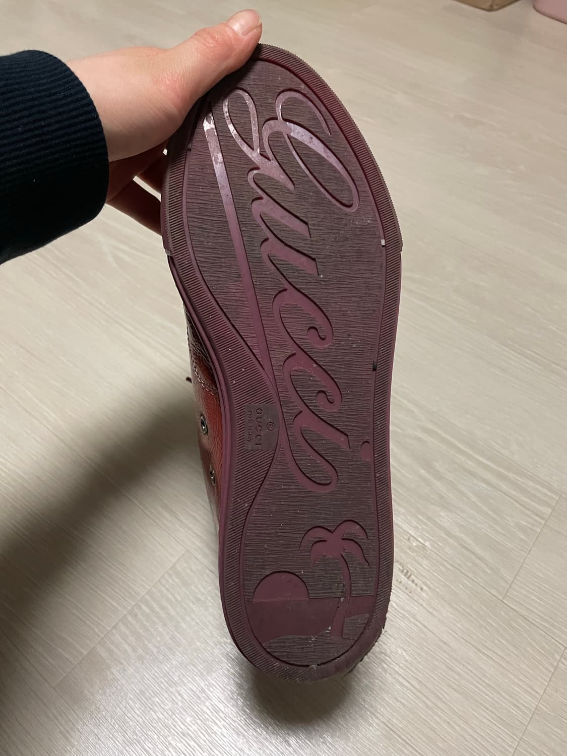 구찌(Gucci)의 페이턴트 레더 하이탑 스니커즈 상품이미지7