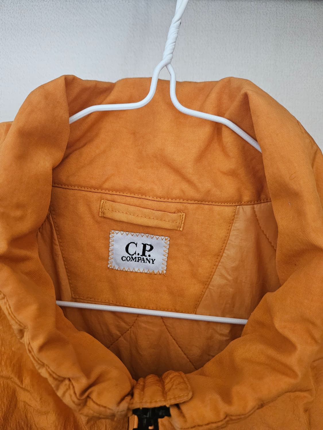 cp컴퍼니 이동휘 오렌지 패딩 105 상품이미지5
