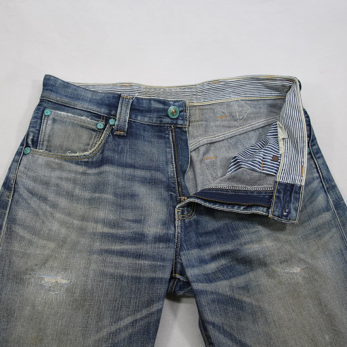 (착용컷) 리바이스 503 신치백 데님 팬츠 (남성용 33.5) 상품이미지5