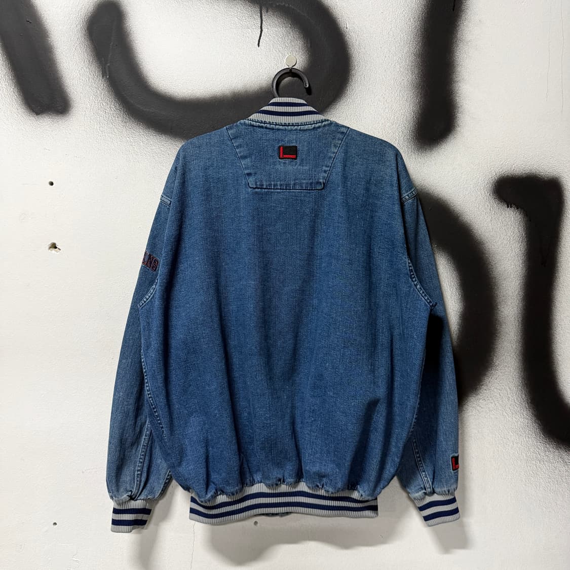 후부 Fubu 올드스쿨 자수 패치 디테일 데님 바시티 자켓 상품이미지2